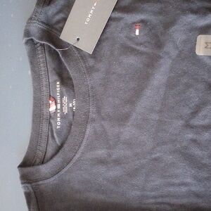 Tommy Hilfiger • Basic • Size M